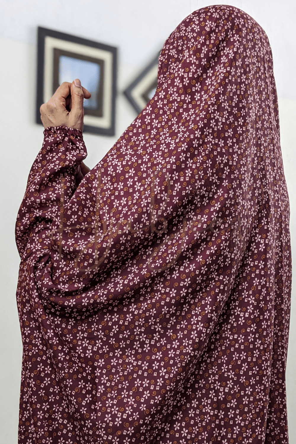 NAMAZ CHADDAR WITH SLEEVES N NIQAB - HIBISCUS MAROON x XL