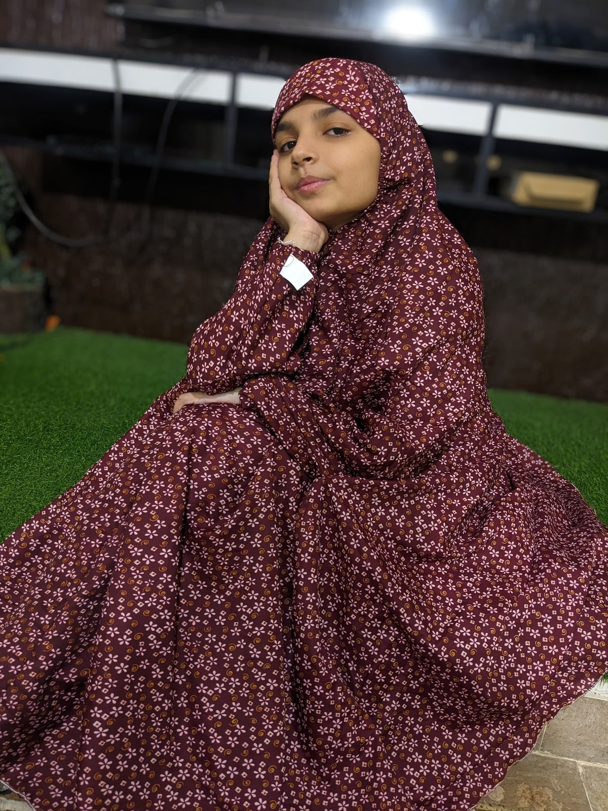 KIDS NAMAZ CHADDAR WITH FULL SLEEVES - Hibiscus Flower Maroon 8 to 11 Years