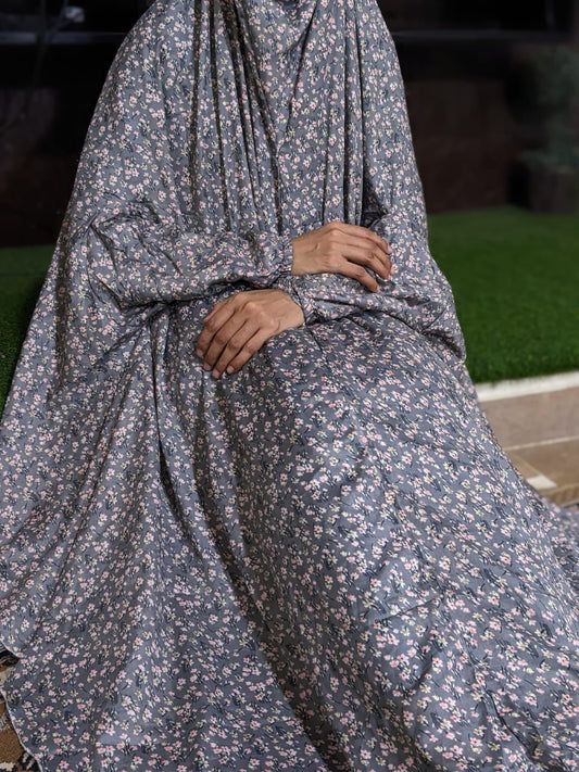 SWISS LAWN NAMAZ CHADDAR WITH SLEEVES - Mid Grey Flora LARGE