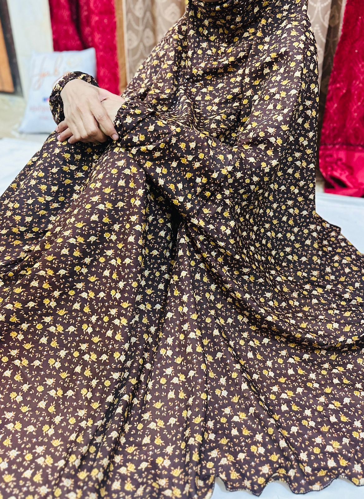 SWISS LAWN NAMAZ CHADDAR WITH SLEEVES - BROWN WITH DIAFLORA LARGE