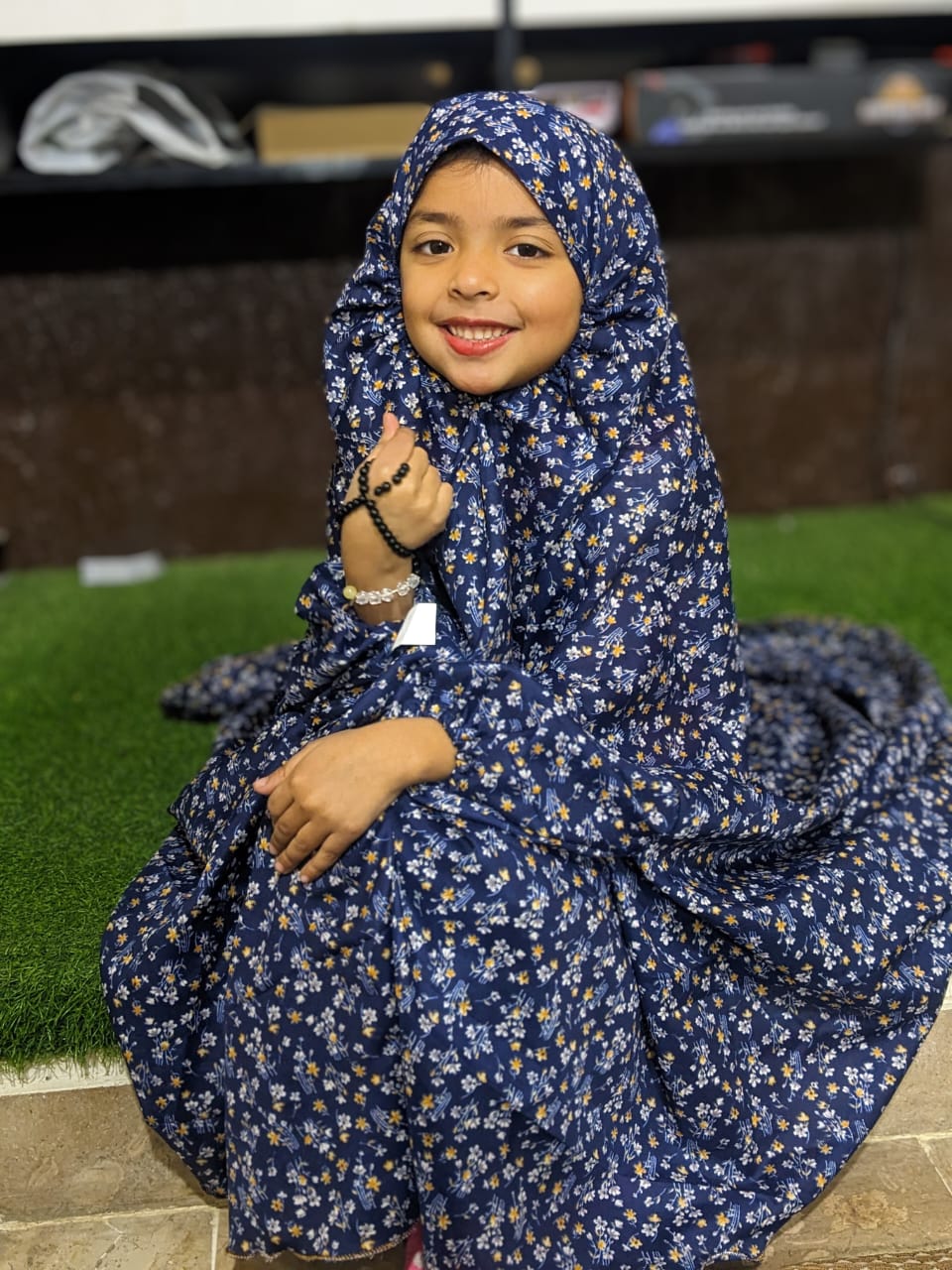 KIDS NAMAZ CHADDAR WITH FULL SLEEVES - Blue with Flowers 5 to 7 Years