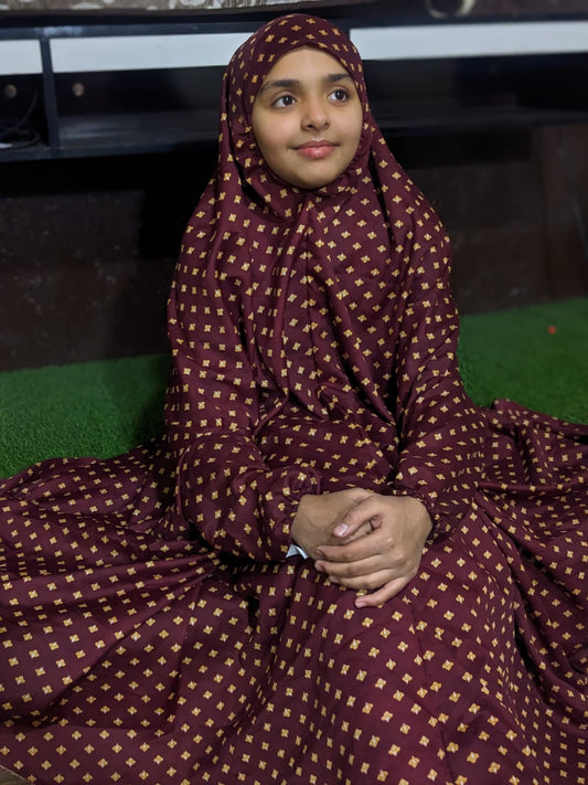 KIDS NAMAZ CHADDAR WITH FULL SLEEVES - Maroon with Brass Leaves 12 to 14 Years