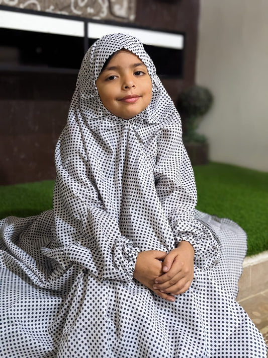 KIDS NAMAZ CHADDAR WITH FULL SLEEVES - WHITE WITH POLKA DOTS 5 to 7 Years