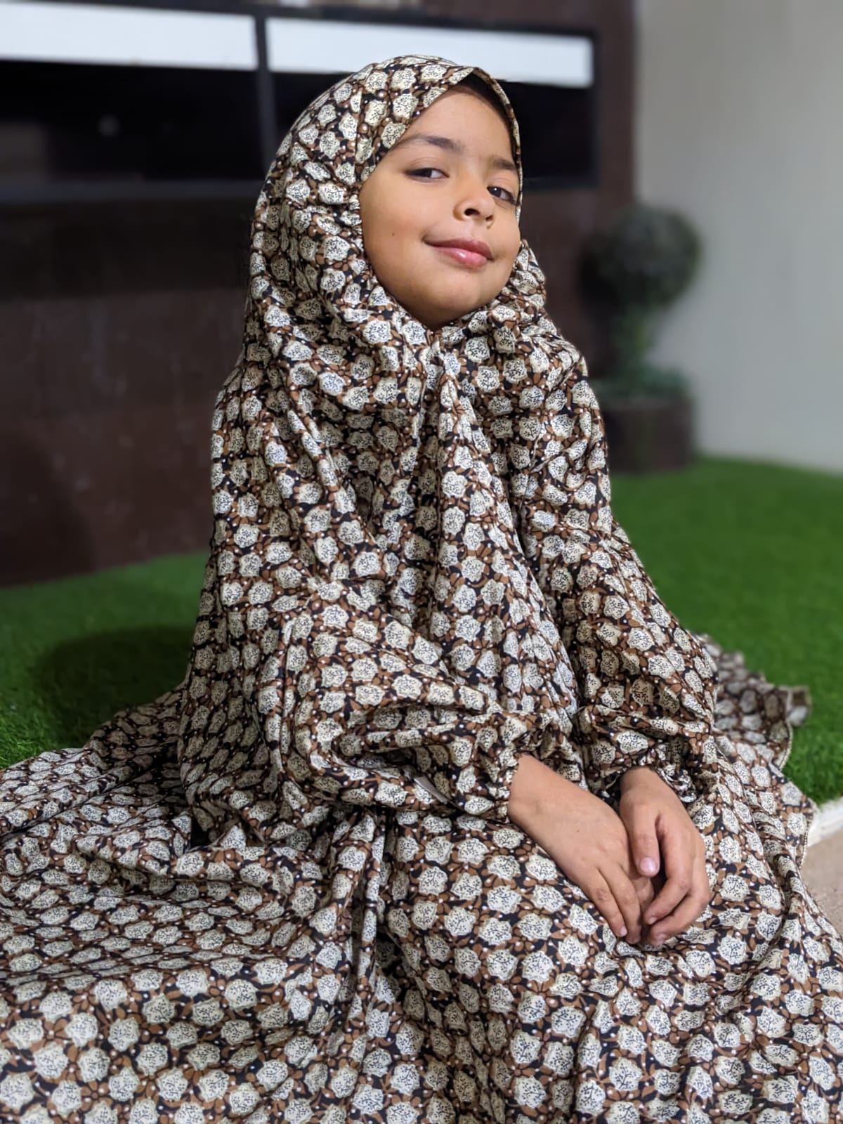 KIDS NAMAZ CHADDAR WITH FULL SLEEVES - BROWN WITH AUTUMN FLORA 5 to 7 Years