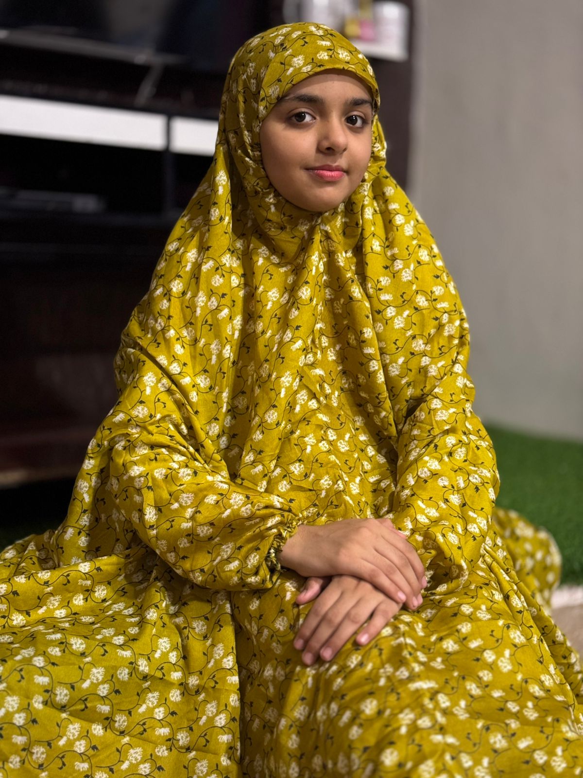 KIDS NAMAZ CHADDAR WITH FULL SLEEVES - REEF GOLD VINCA FLORA 12 to 14 Years