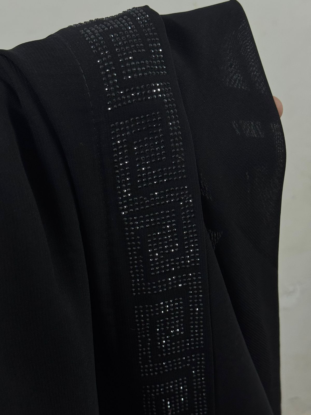 Premium Qualtiy Georgette Chaddar with Stone Border BLACK - XL SIZE