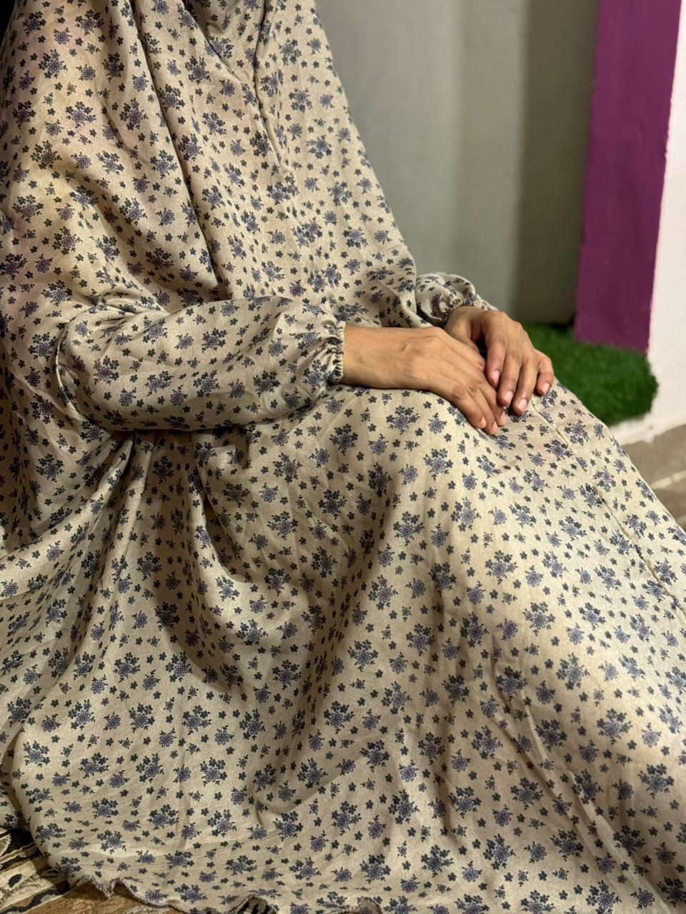 NAMAZ CHADDAR WITH SLEEVES N NIQAB - KHAKI OF BUNCH LARGE