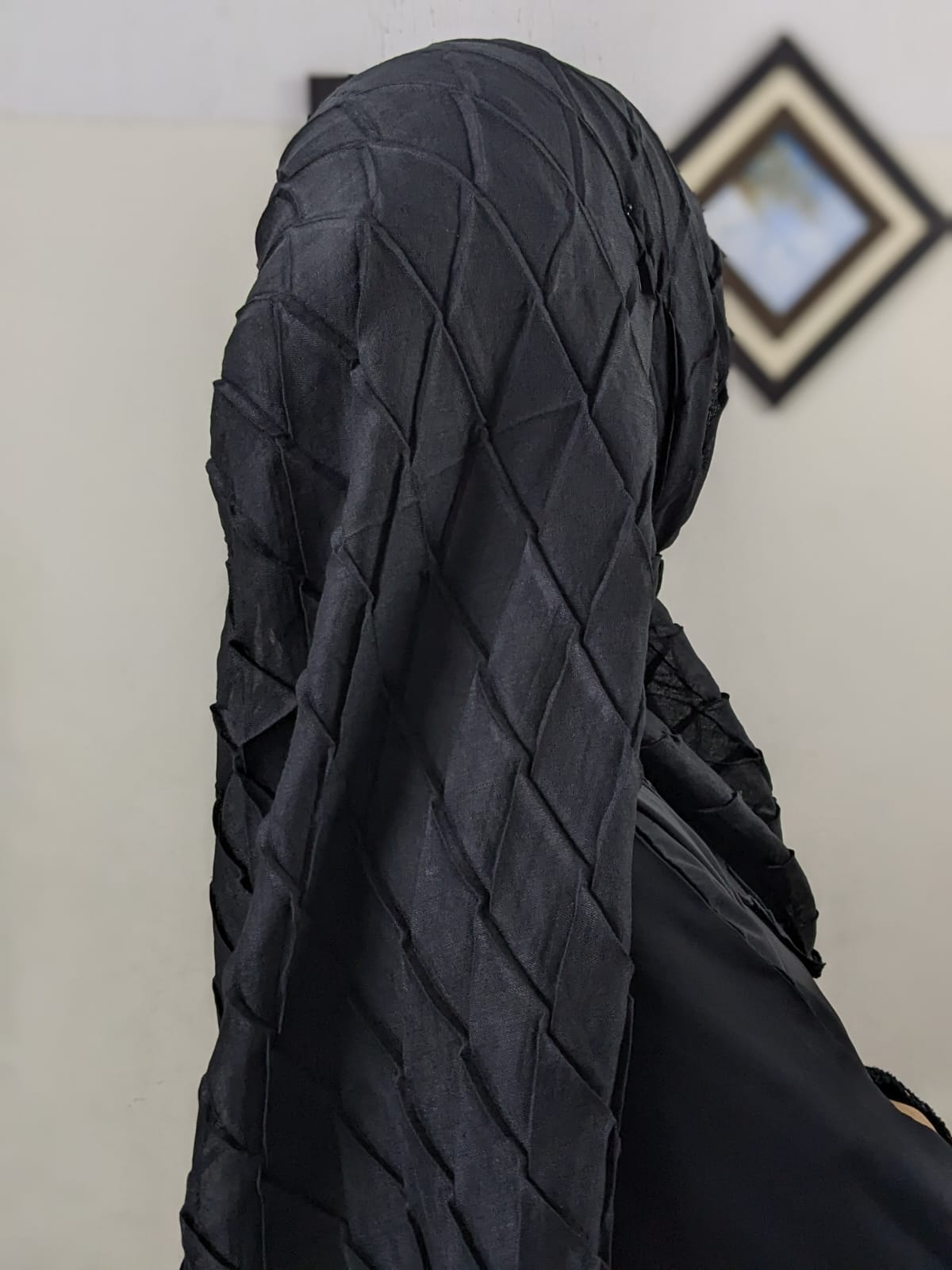 Crushed Pure Lawn Hijab - Black