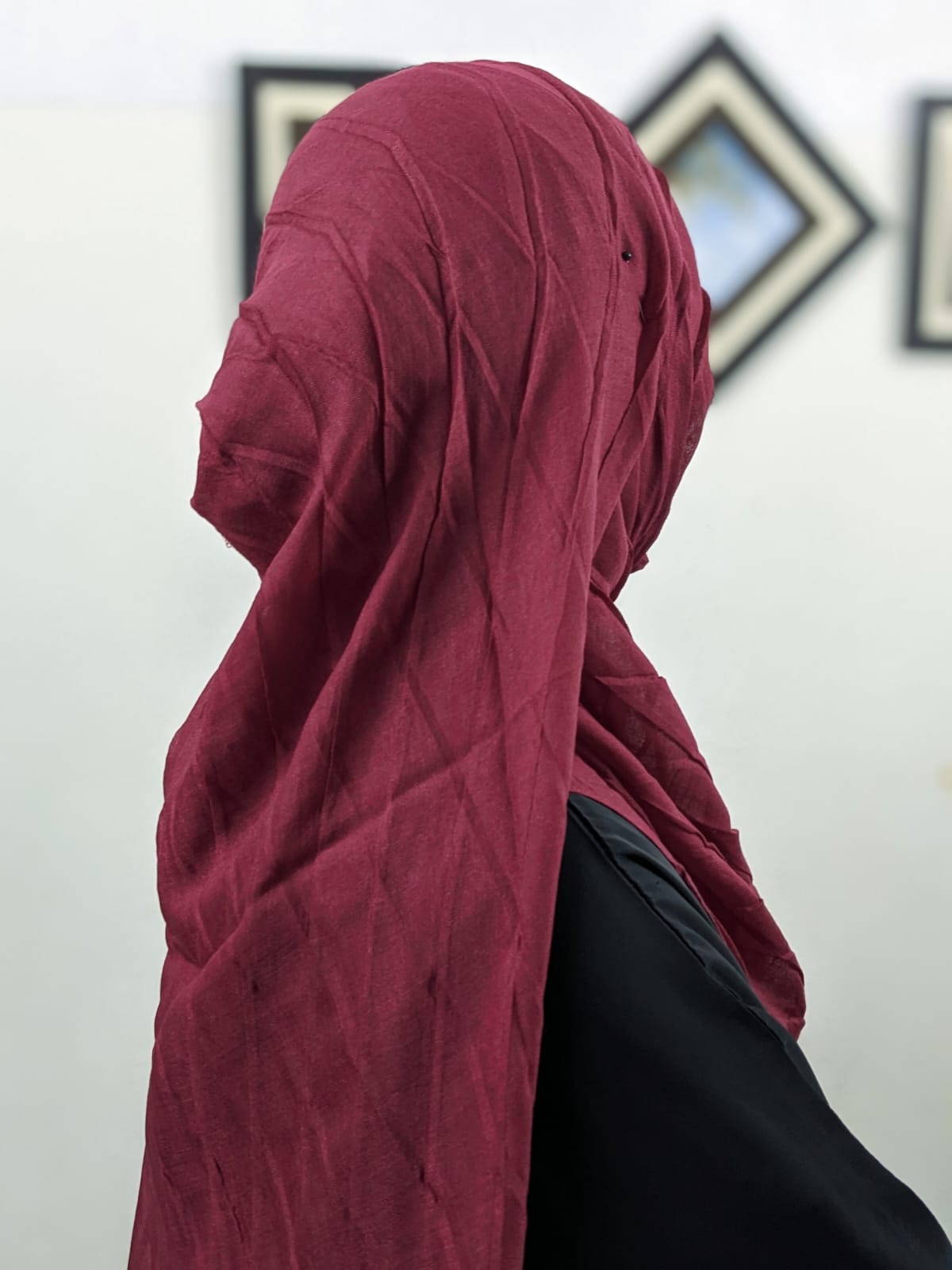 Crushed Pure Lawn Hijab - Maroon