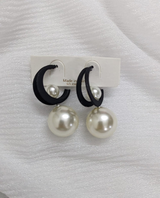 EarTops Moon & Pearl - Black