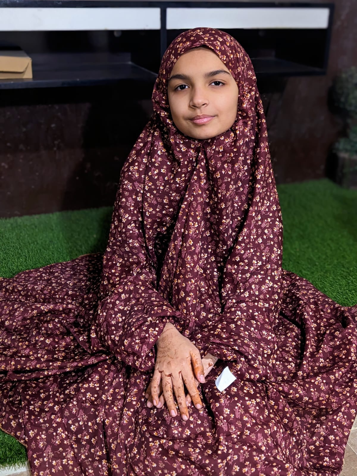 KIDS NAMAZ CHADDAR WITH FULL SLEEVES - Brown with Flowers 8 to 11 Years