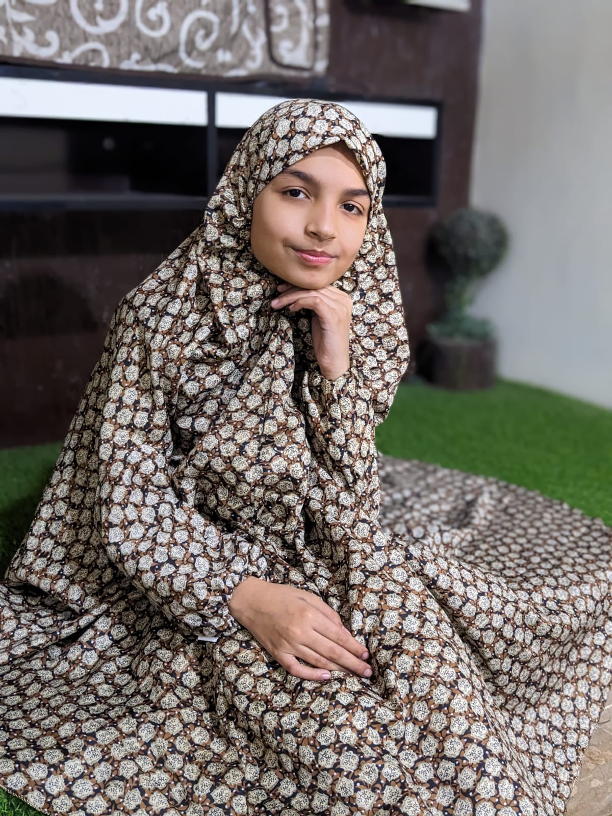 KIDS NAMAZ CHADDAR WITH FULL SLEEVES - BROWN WITH AUTUMN FLORA 8 to 11 Years