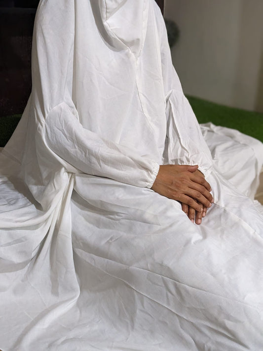 IMPORTED LINEN NAMAZ CHADDAR WITH FULL SLEEVES - WHITE LARGE